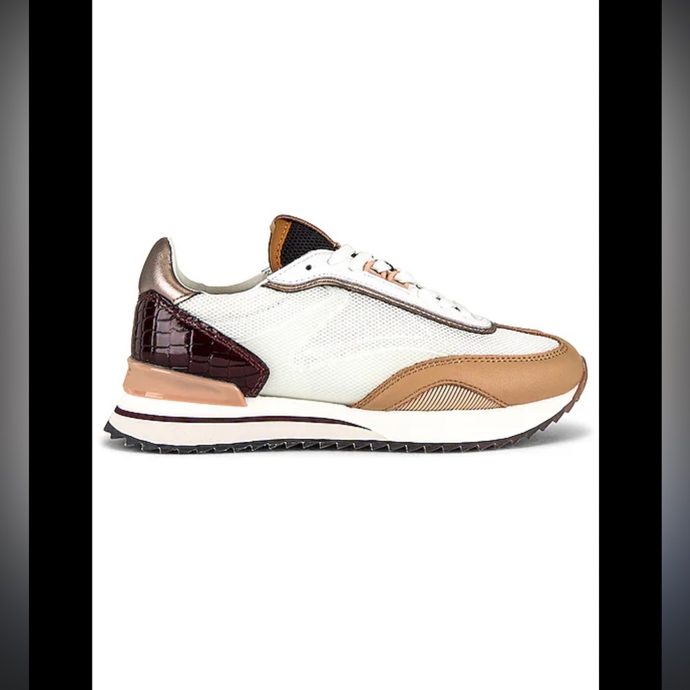 HOFF HISTORIC LOUVE ART SNEAKER WOMEN’S SIZE 6